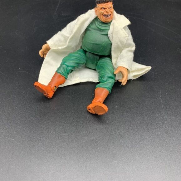 MARVEL LEGENDS DOCTOR OCTOPUS ACTION FIGURE 2004 TOYBIZ 6" SCALE SPIDERMAN COMIC - Picture 4 of 4